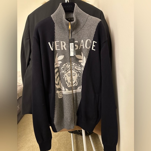 AUTHENTIC RARE brand new tags attached Versace Zip Up Sweater Size 50(fits L&XL) - Picture 1 of 5
